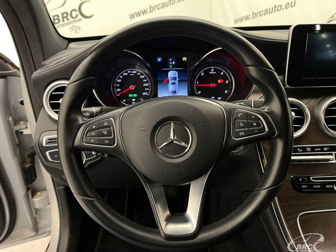 Mercedes-Benz GLC220 | 15