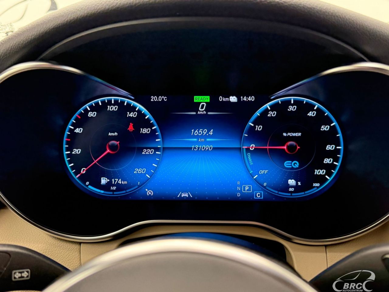 Mercedes-Benz GLC300 | 16