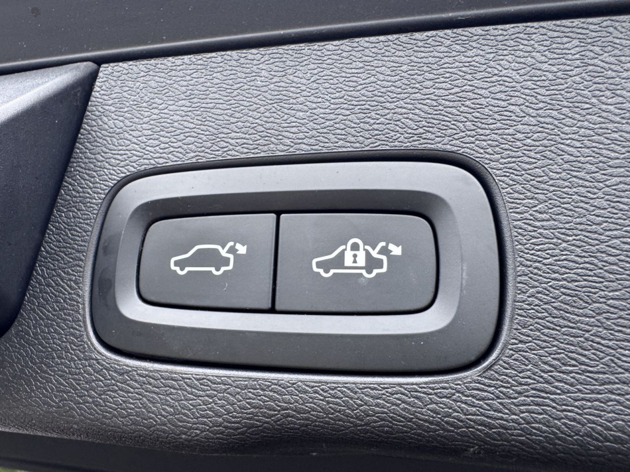 Volvo XC60 | 10