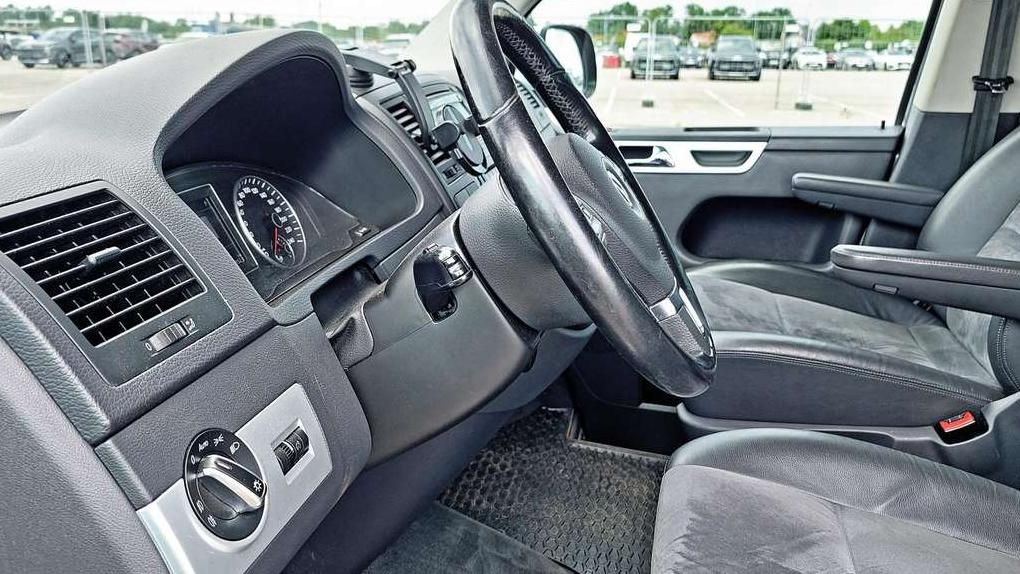 Volkswagen Multivan | 15