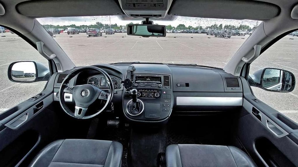 Volkswagen Multivan | 19