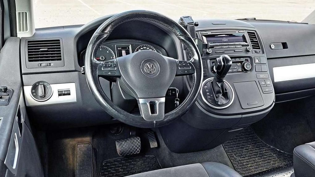 Volkswagen Multivan | 22