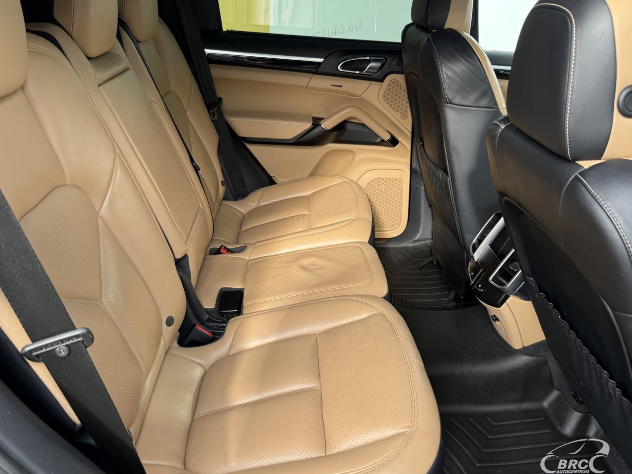 Porsche Cayenne | 12