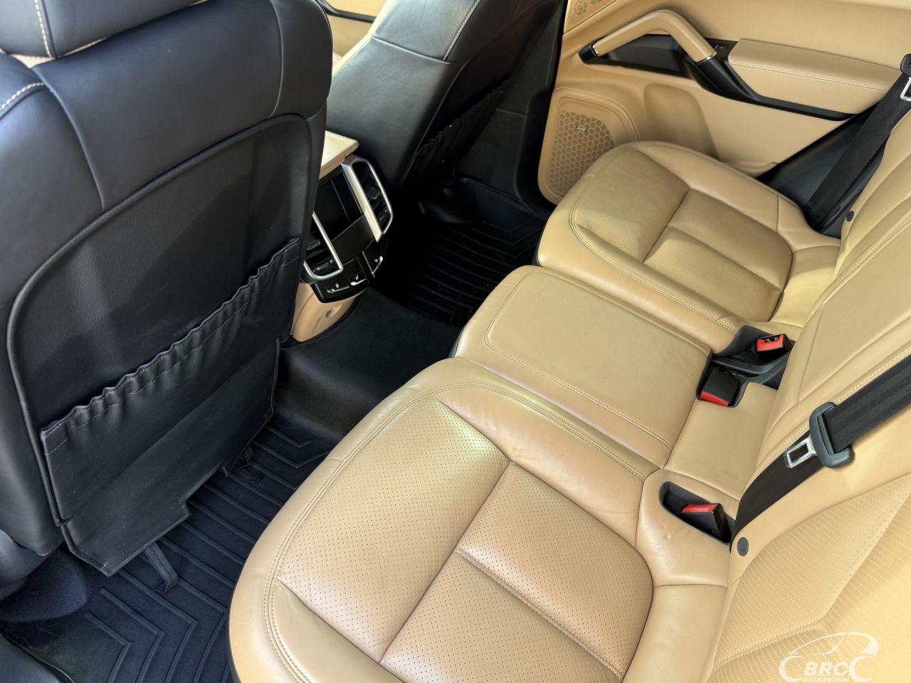 Porsche Cayenne | 16