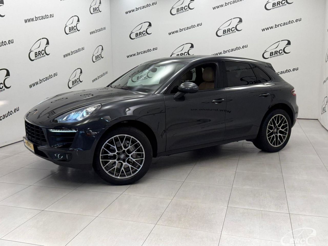 Porsche Macan | 0