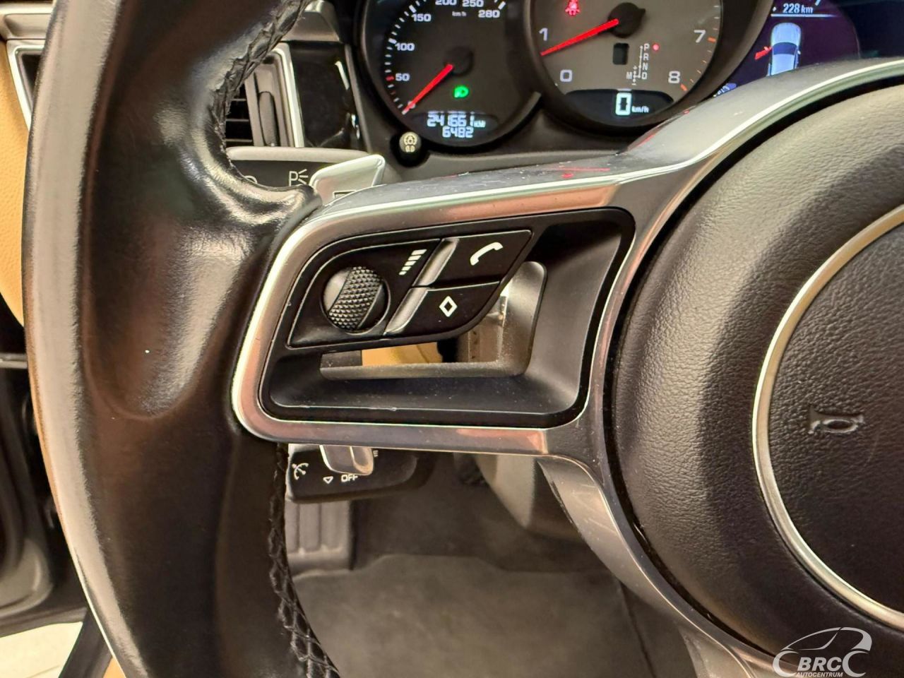 Porsche Macan | 13