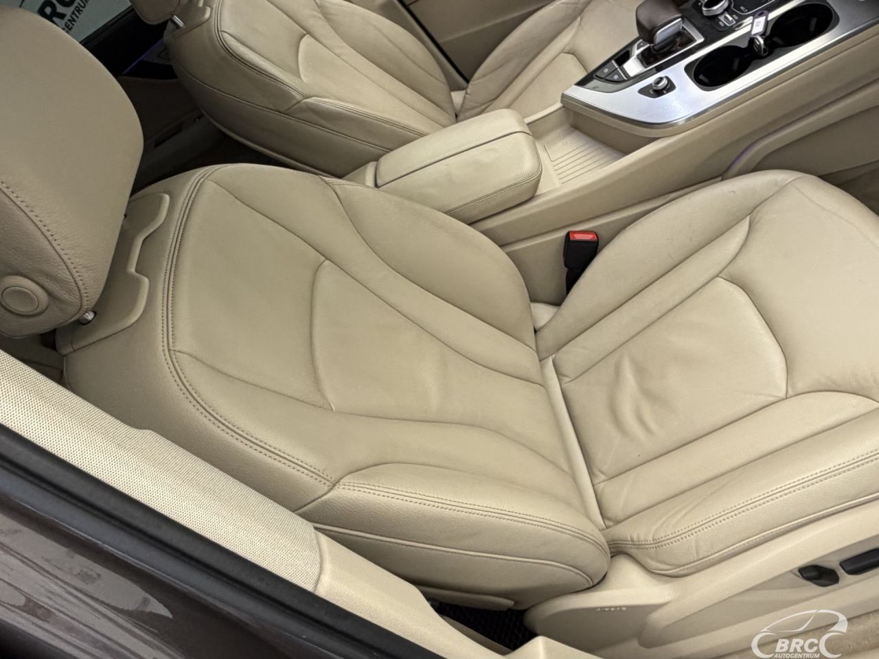 Audi Q7 | 4