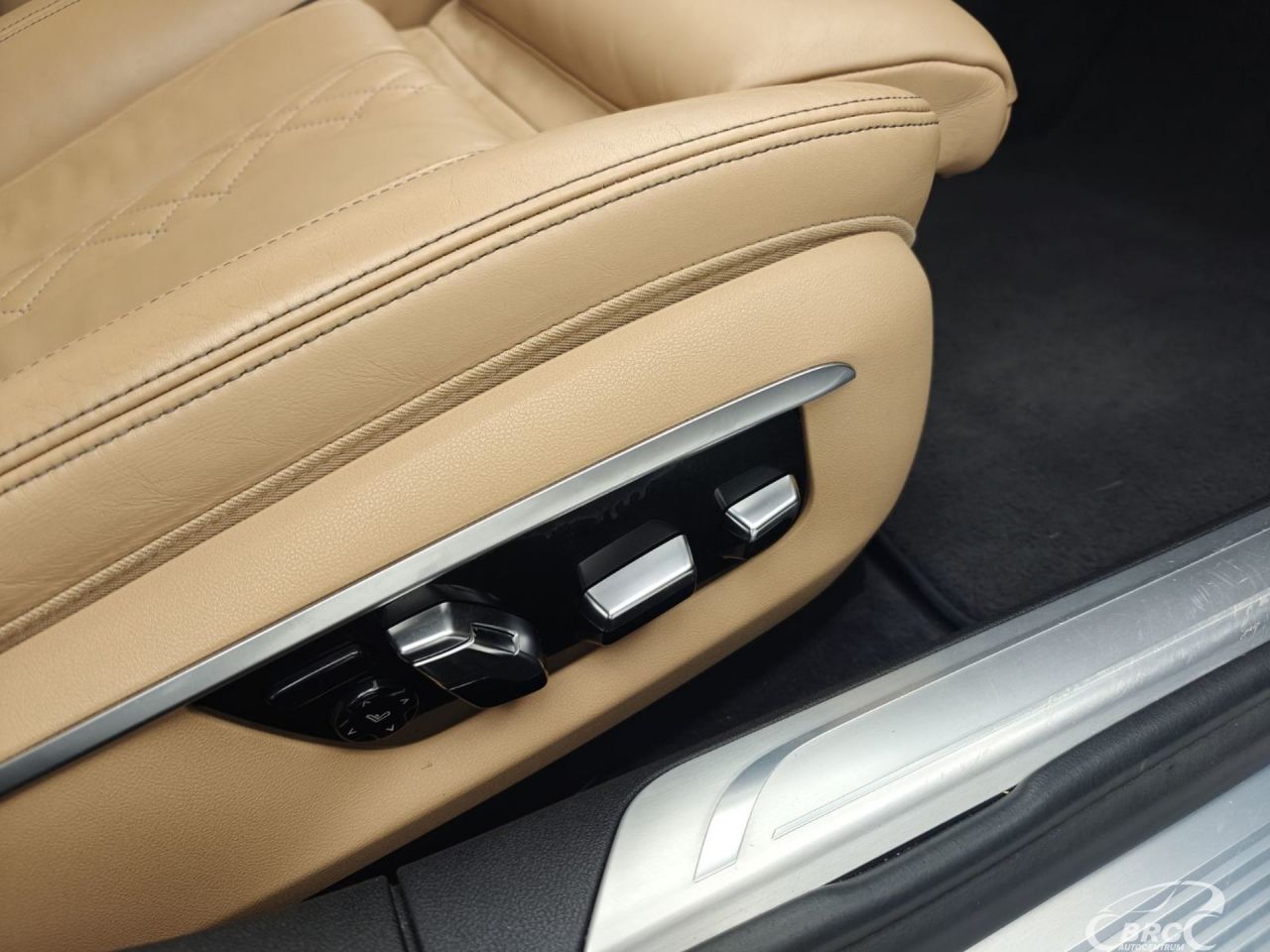 BMW 730 | 14