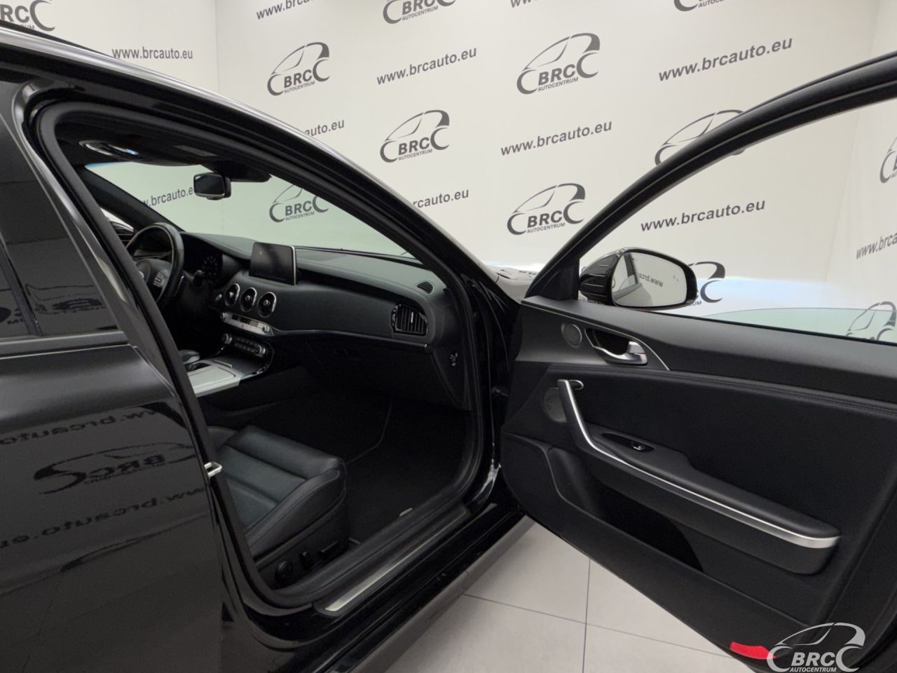 Kia Stinger | 8