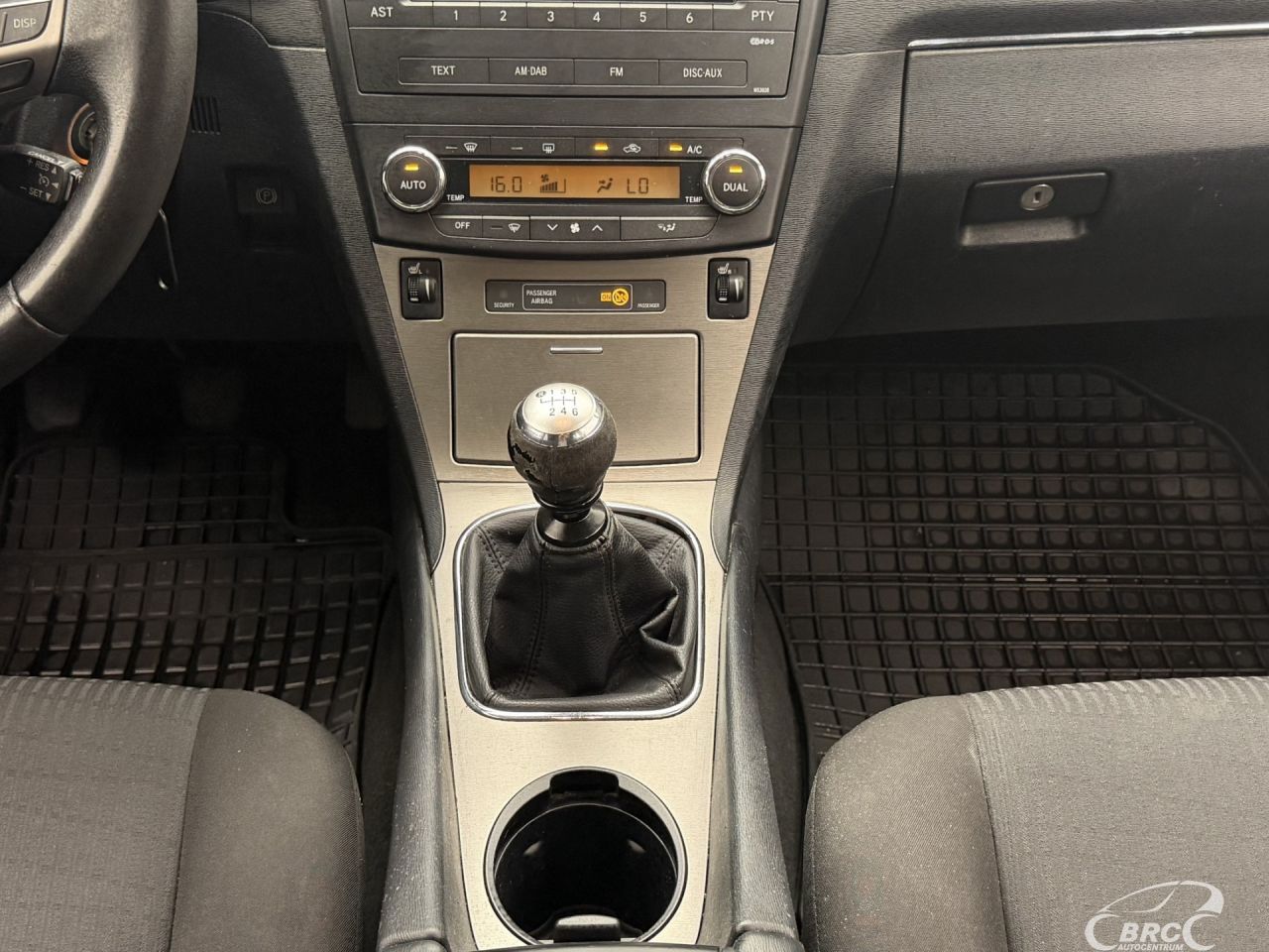 Toyota Avensis | 16