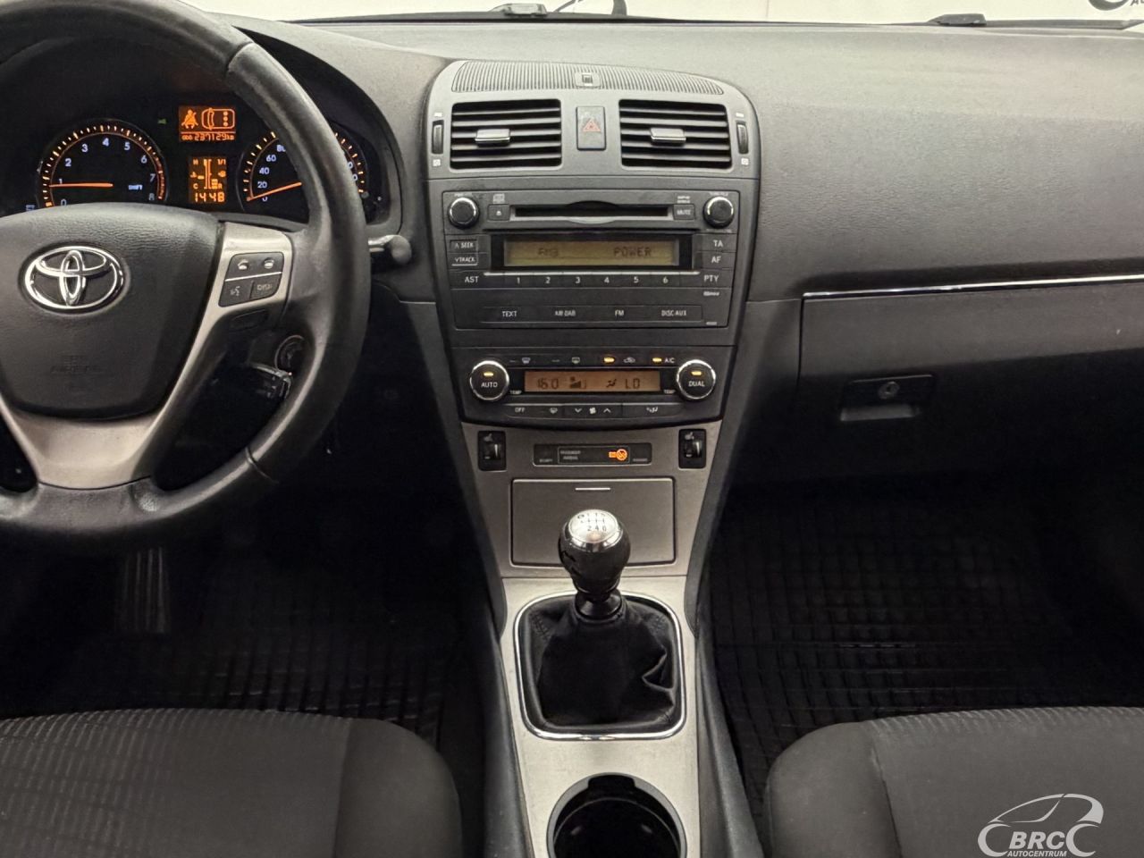 Toyota Avensis | 13