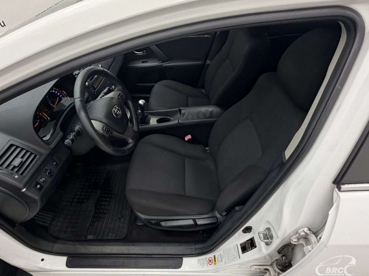 Toyota Avensis | 19