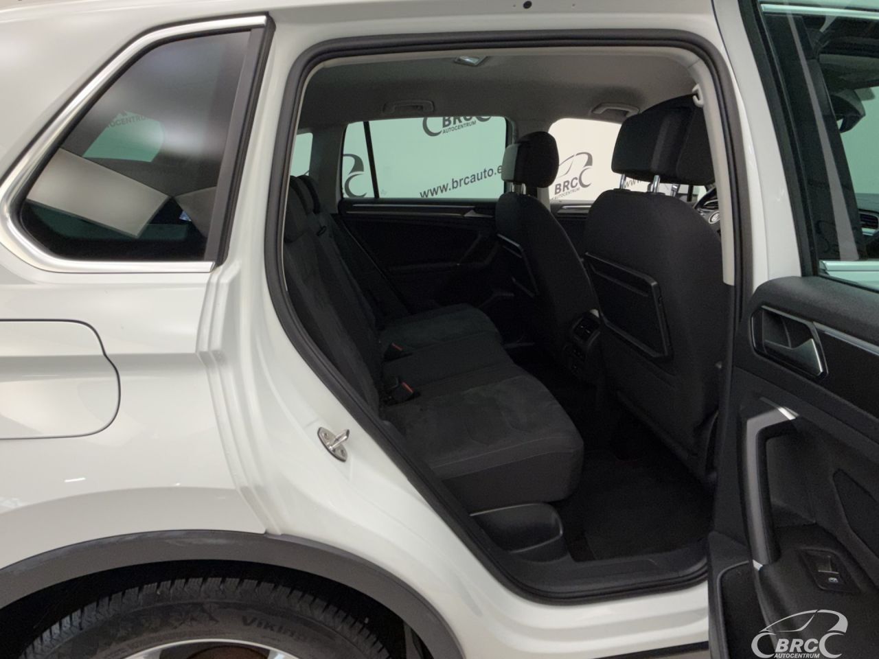 Volkswagen Tiguan | 8