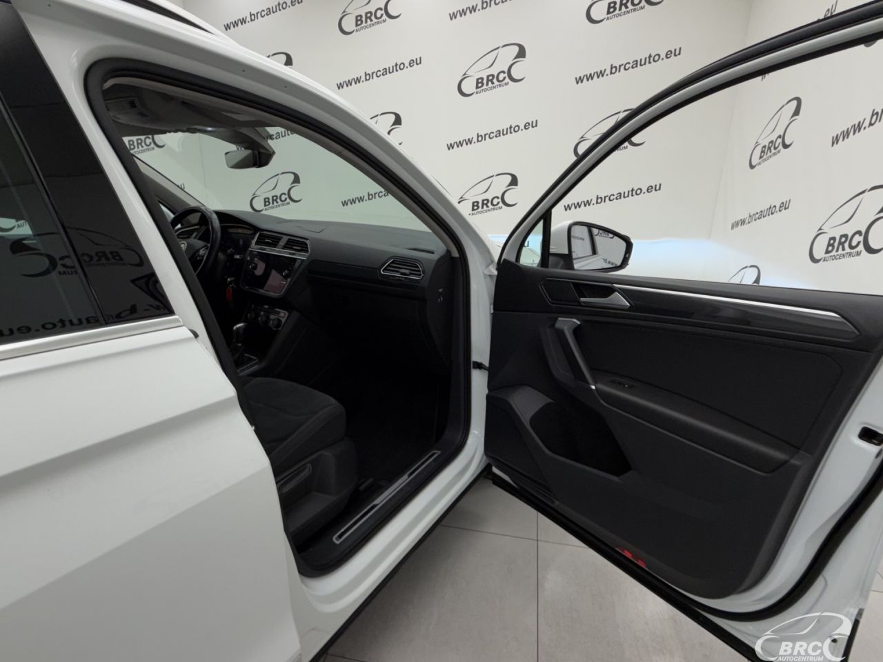 Volkswagen Tiguan | 7