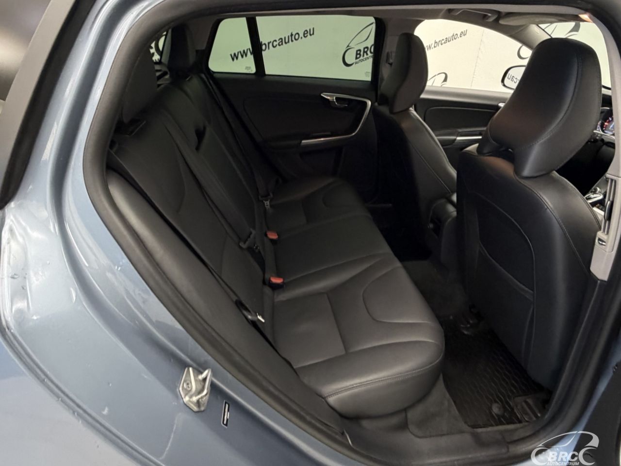 Volvo V60 | 10