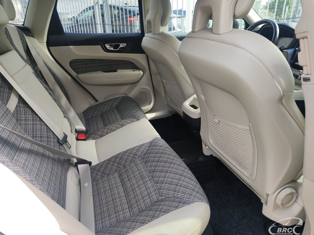 Volvo XC60 | 9