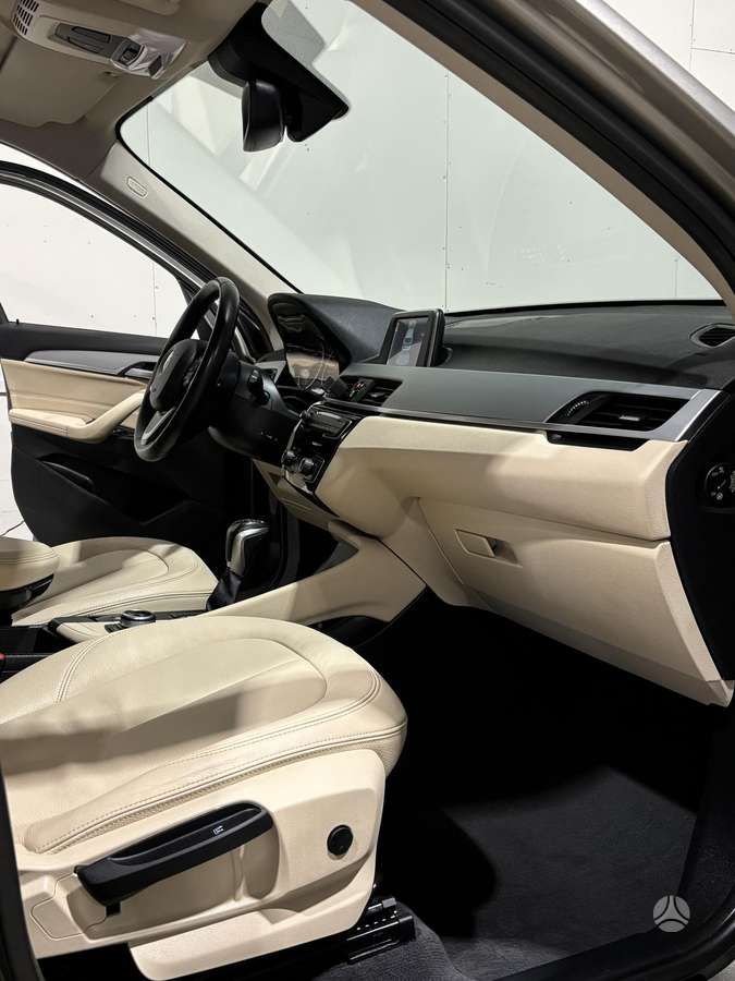 BMW X1 | 6