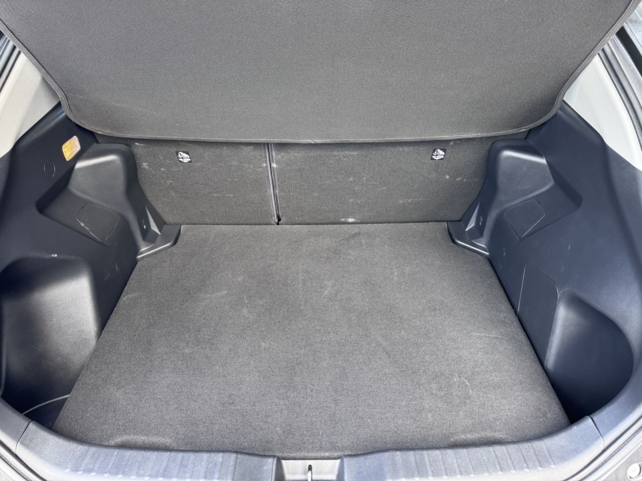 Toyota Yaris | 6