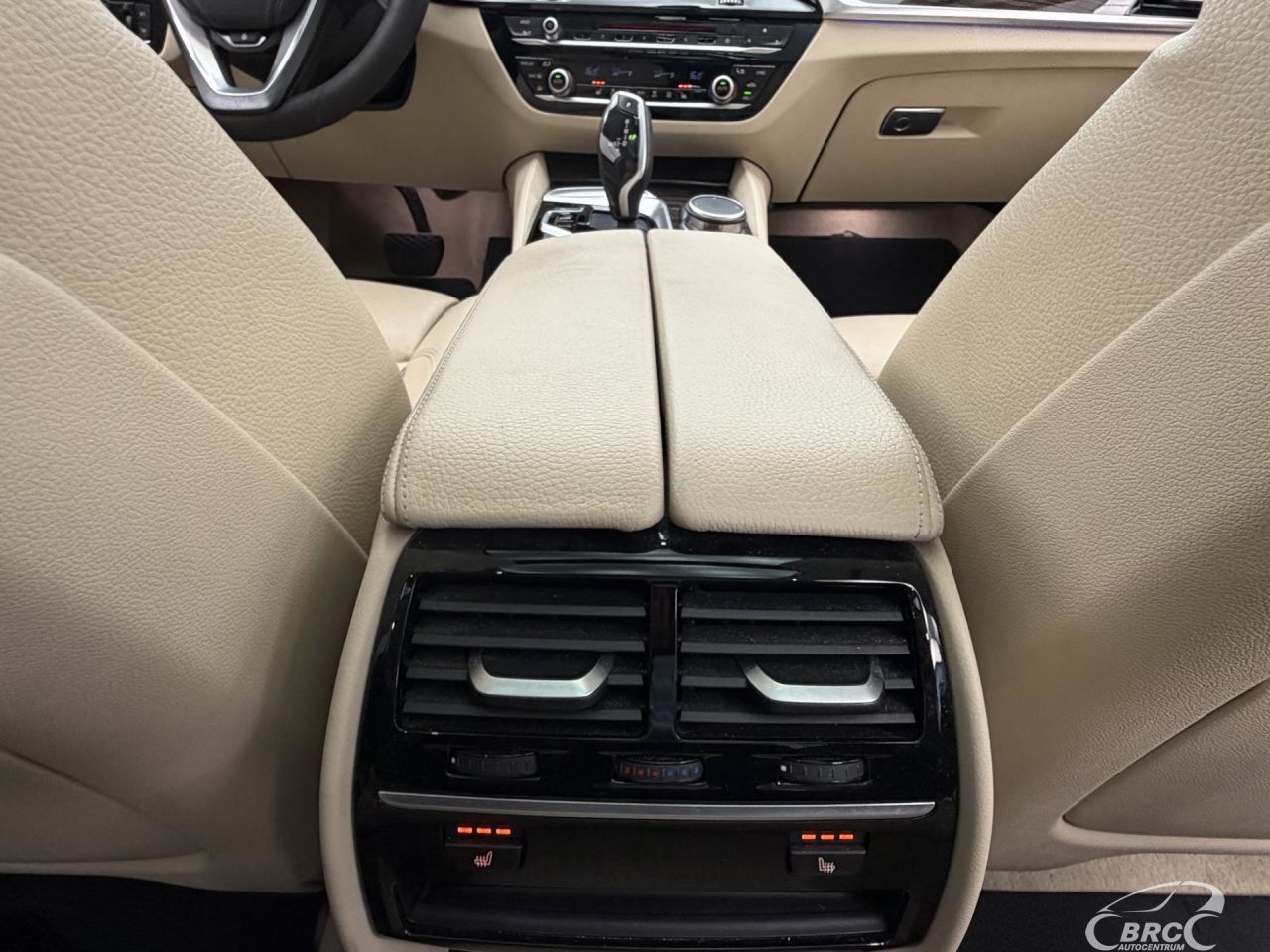 BMW 520 | 12