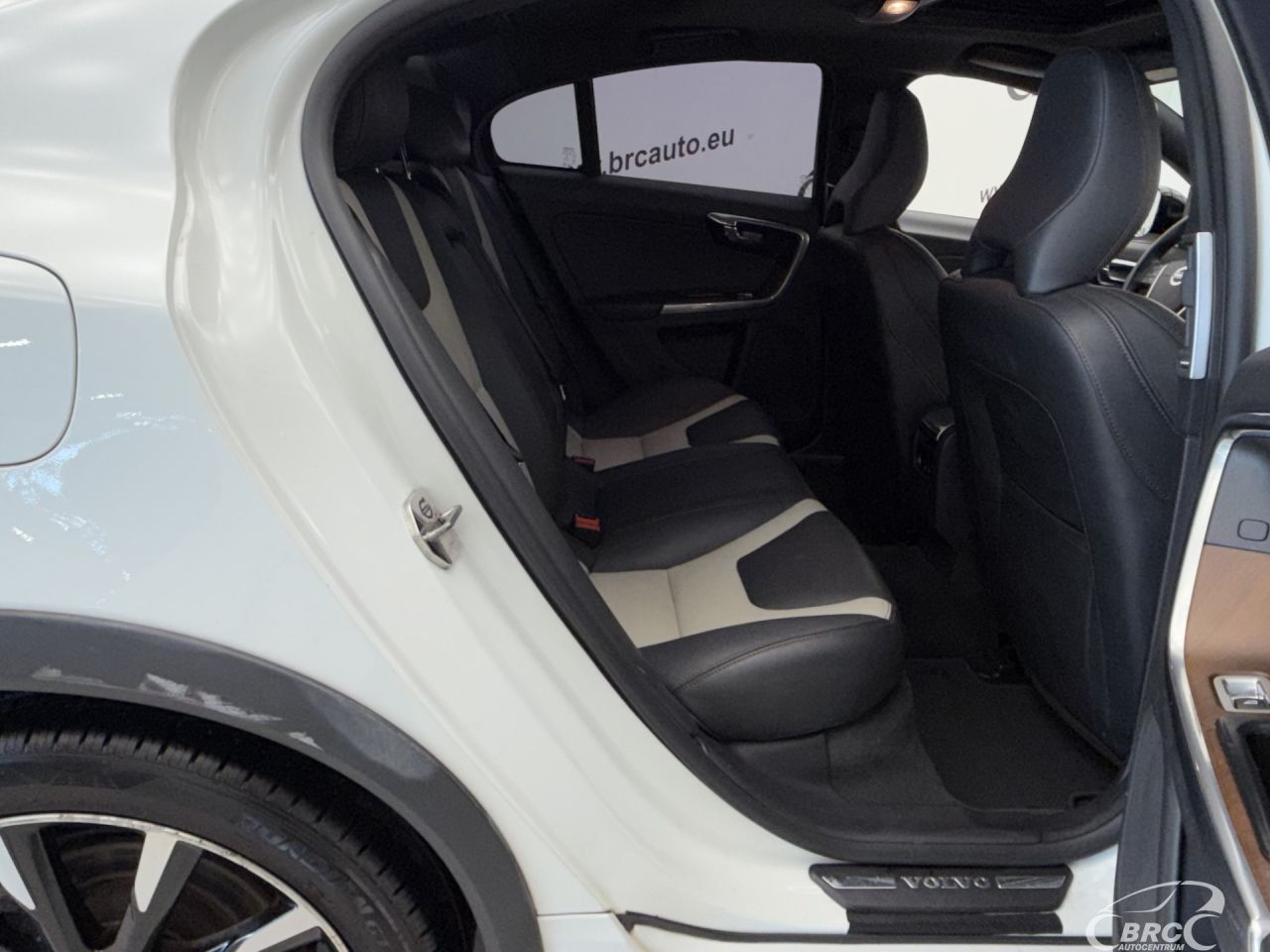 Volvo S60 | 9