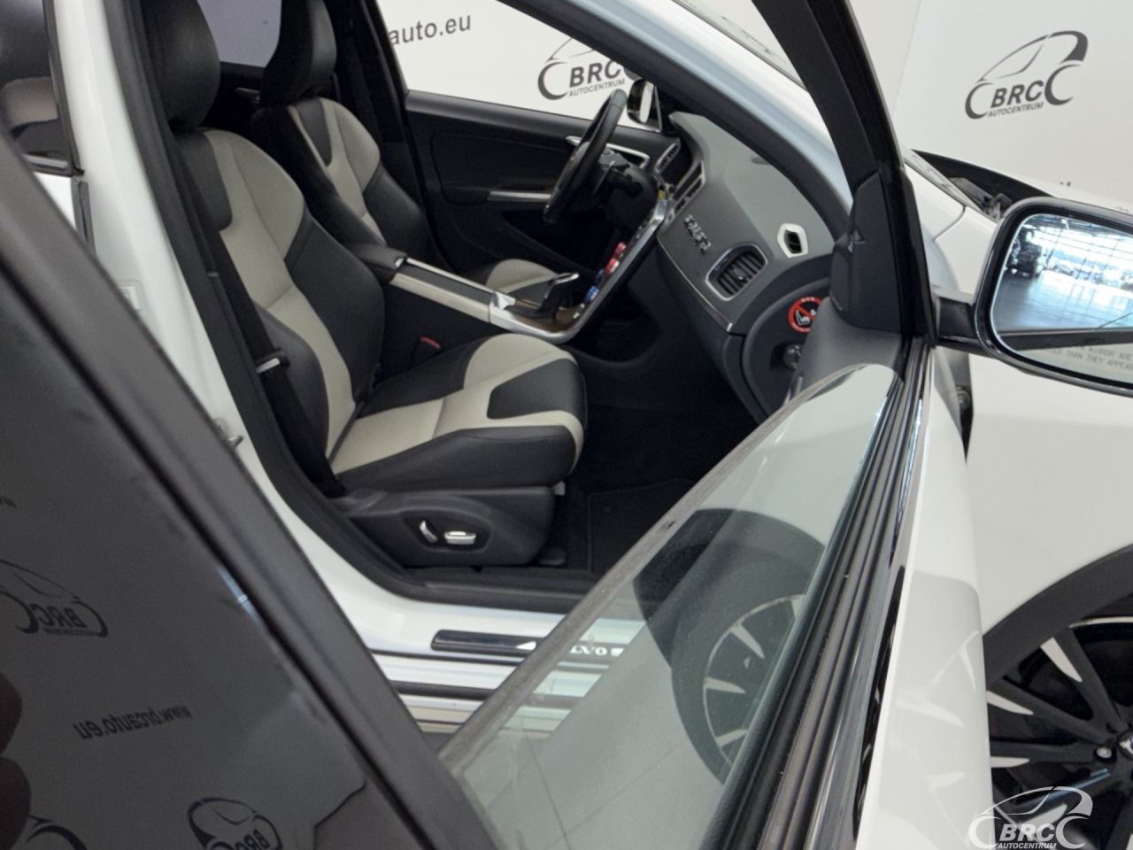 Volvo S60 | 8