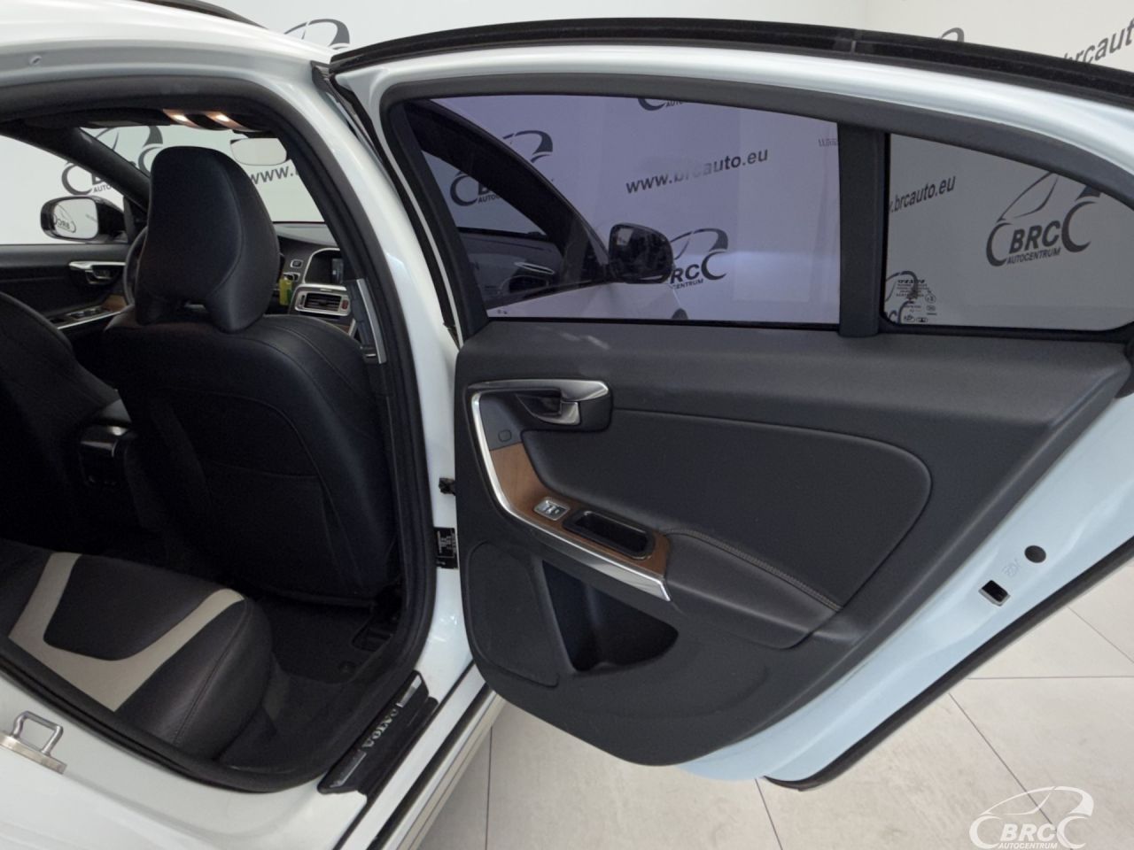 Volvo S60 | 13