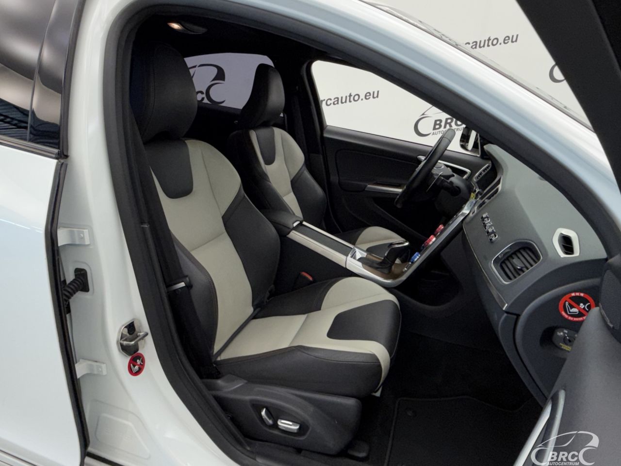Volvo S60 | 6