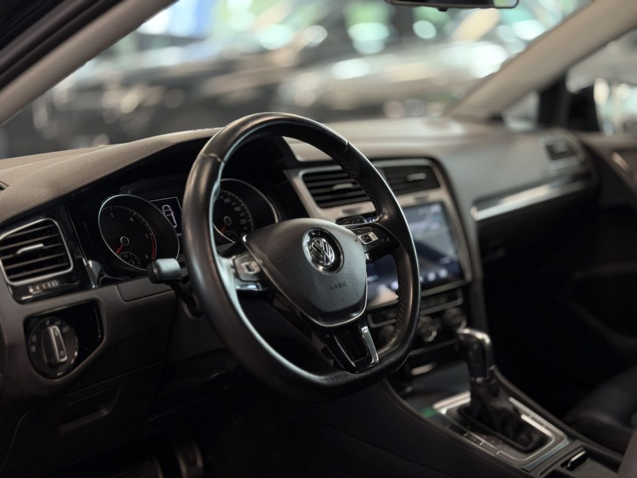 Volkswagen Golf | 11
