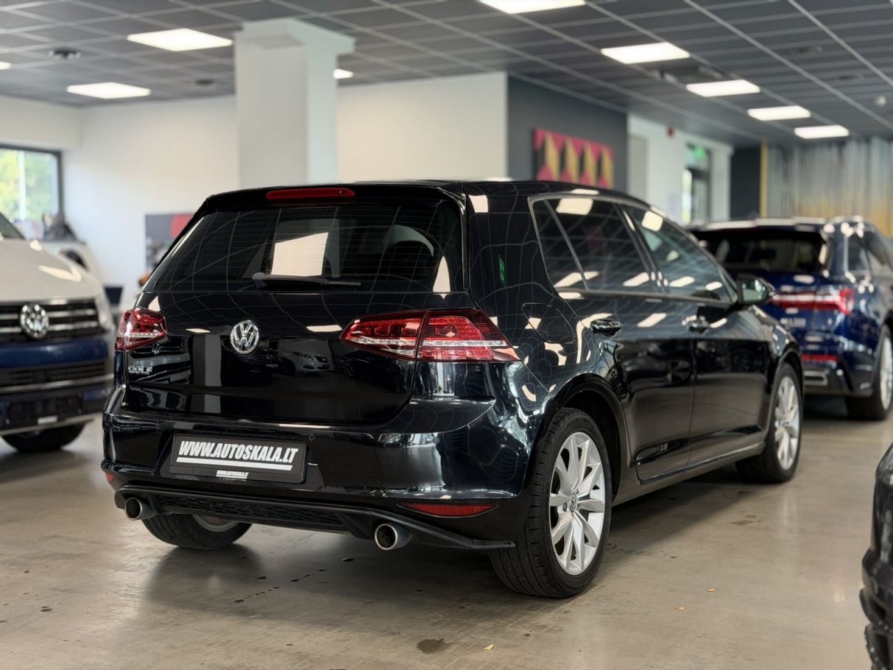 Volkswagen Golf | 4