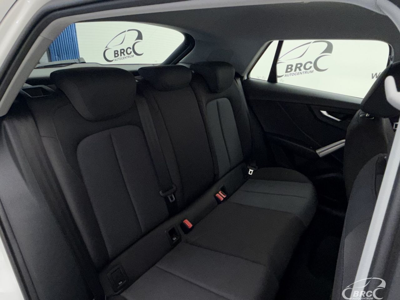 Audi Q2 | 10