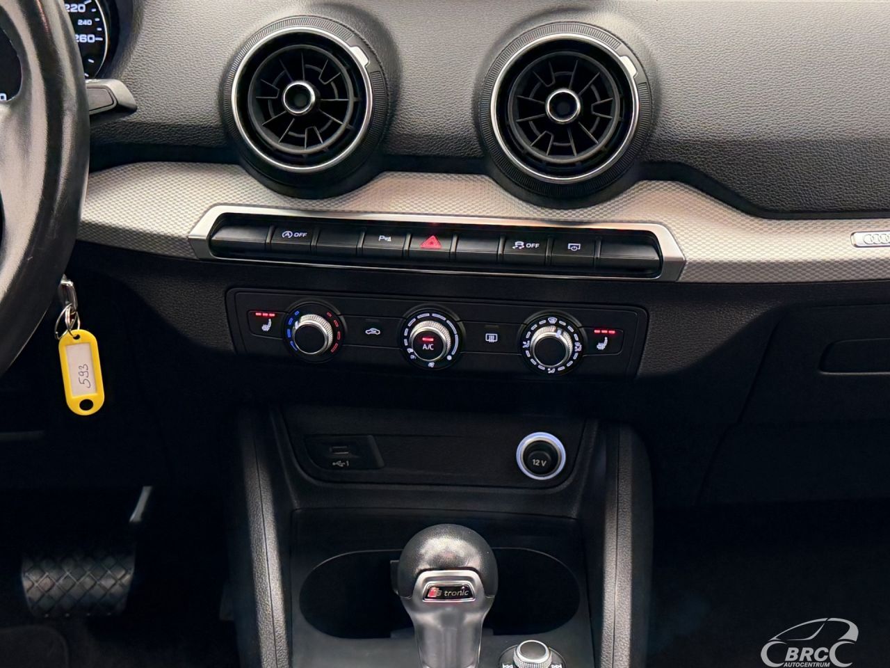 Audi Q2 | 15