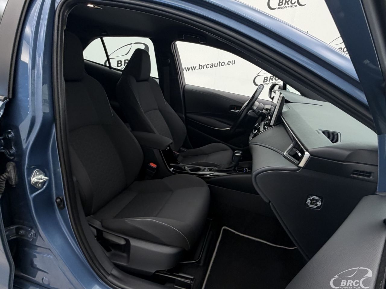 Toyota Corolla | 12