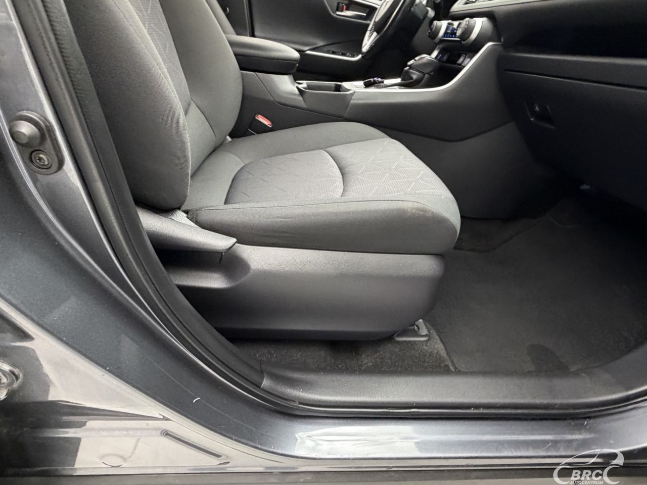Toyota RAV4 | 5