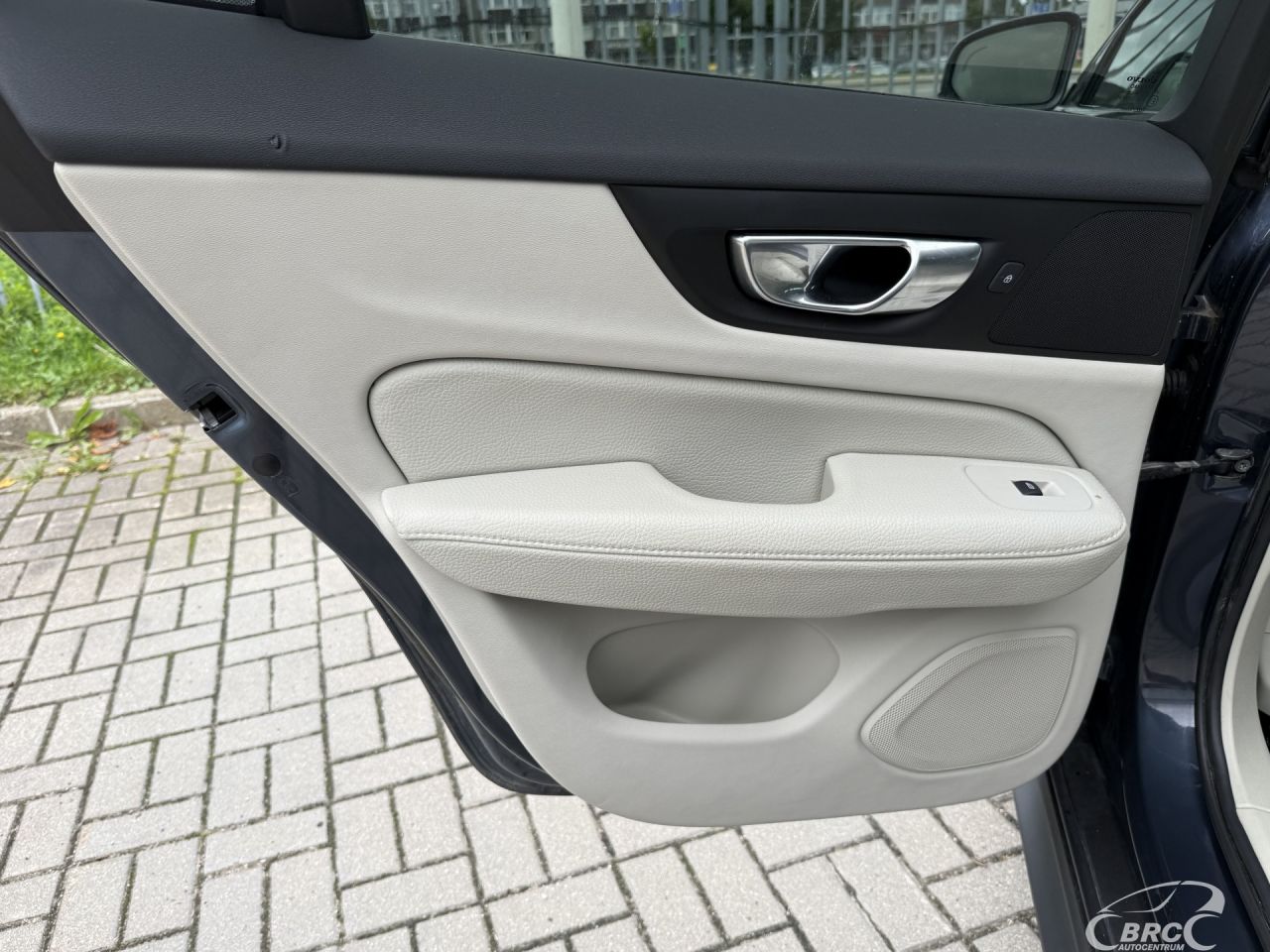 Volvo V60 | 10