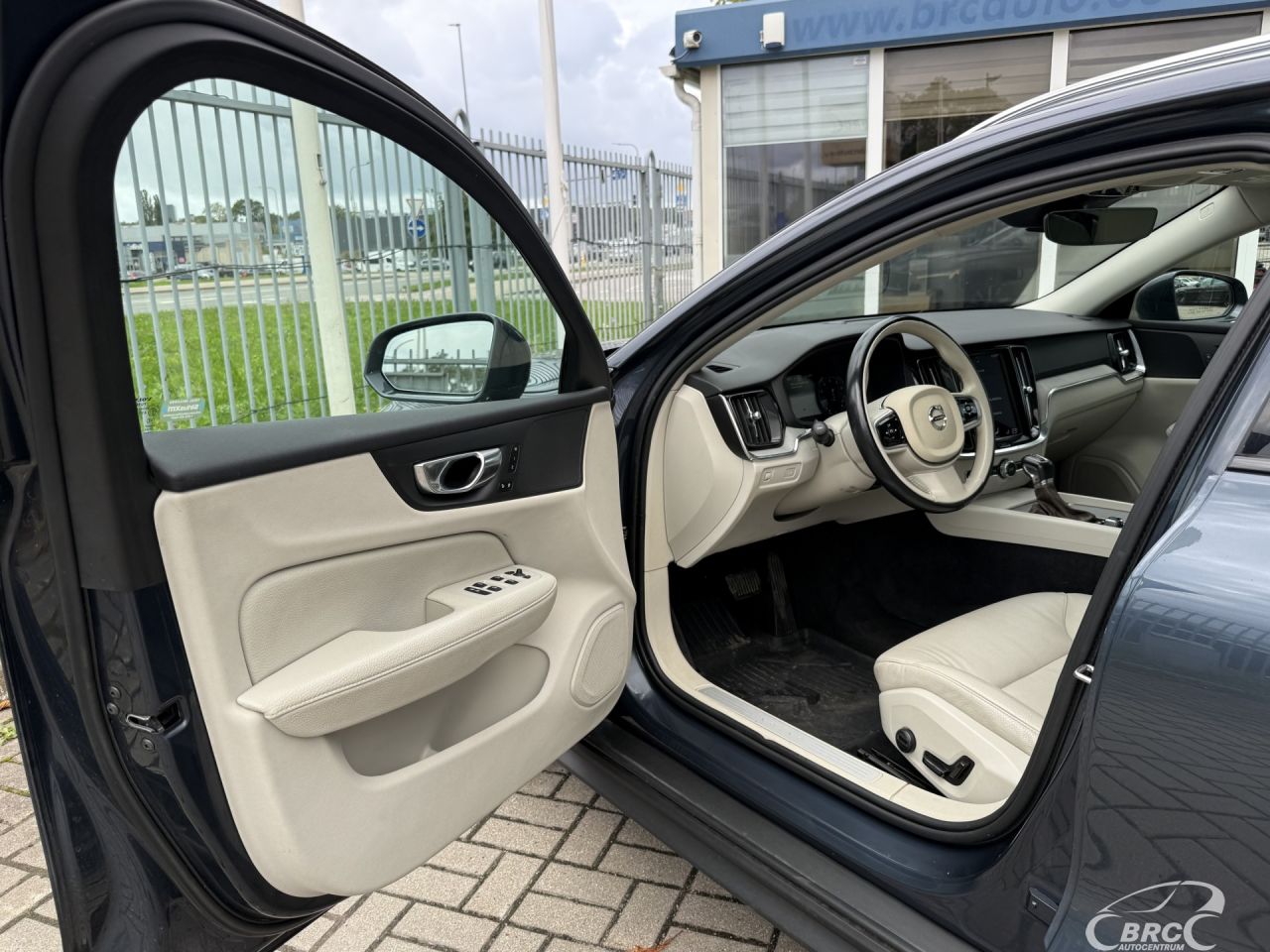 Volvo V60 | 12