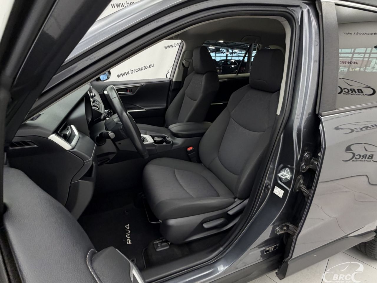 Toyota RAV4 | 19