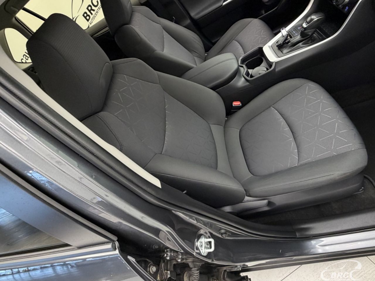 Toyota RAV4 | 4