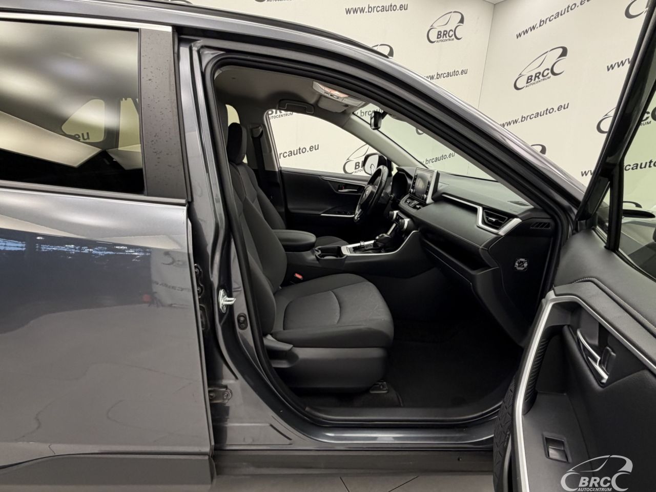 Toyota RAV4 | 3