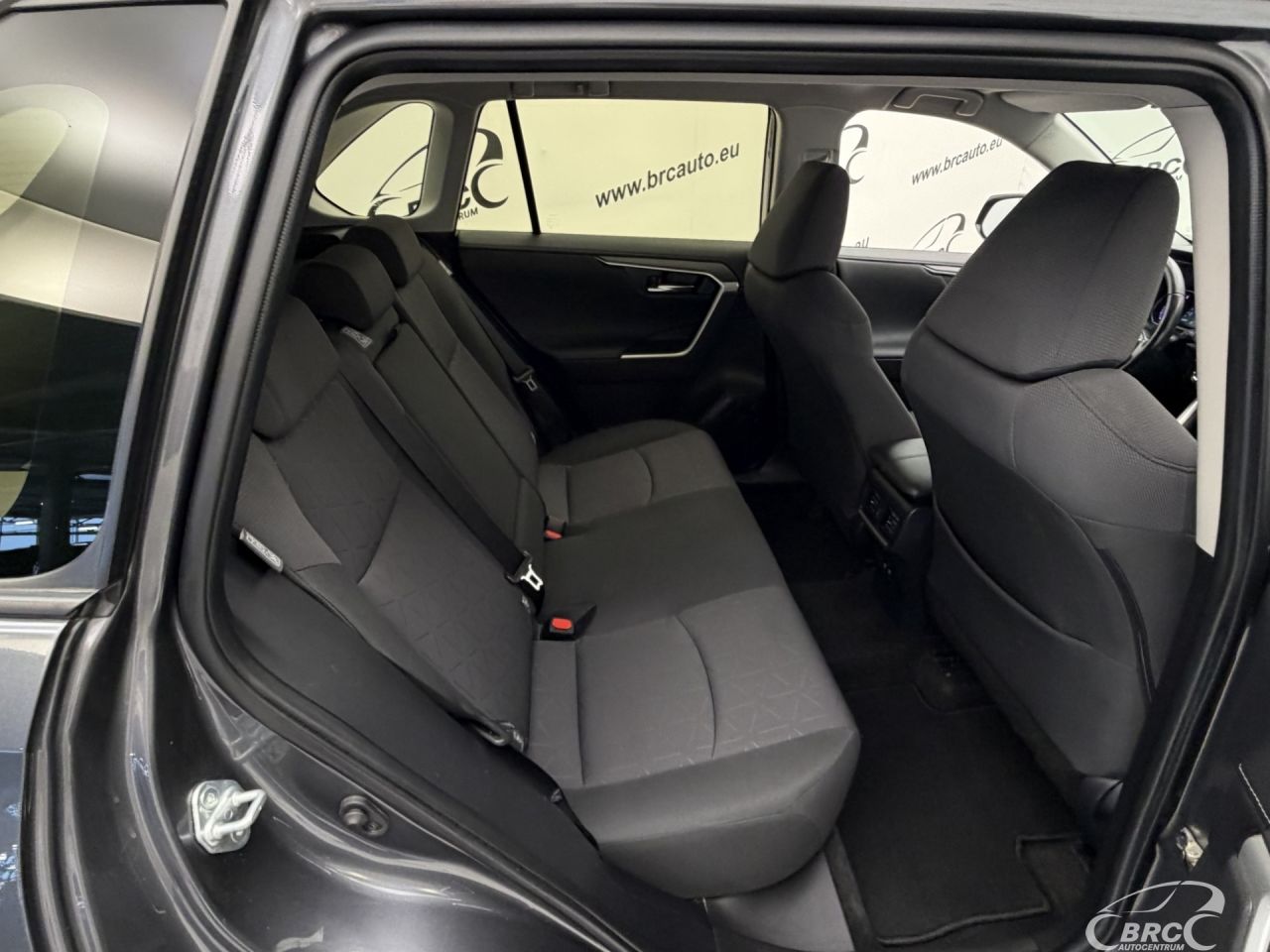 Toyota RAV4 | 9