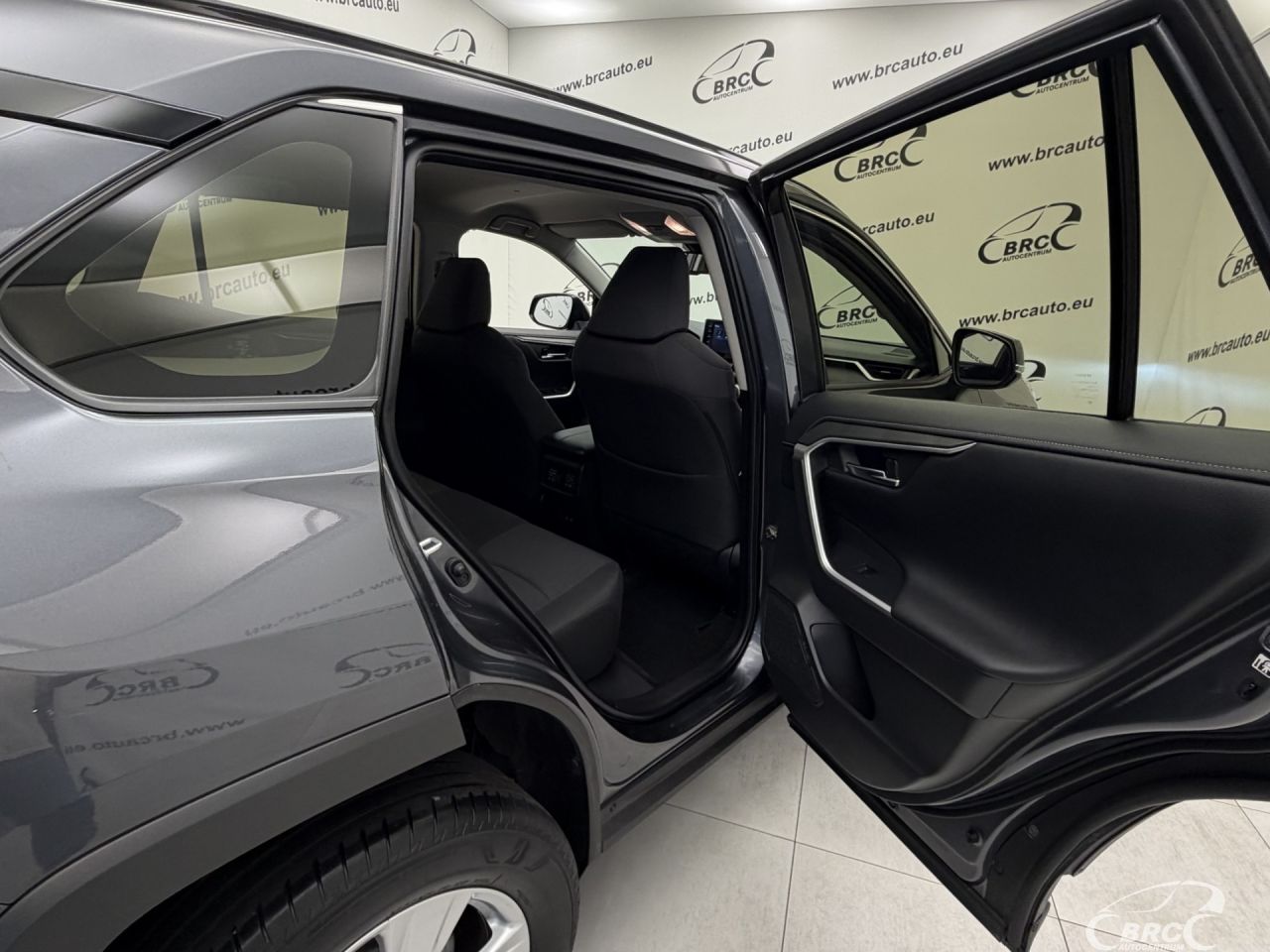 Toyota RAV4 | 11