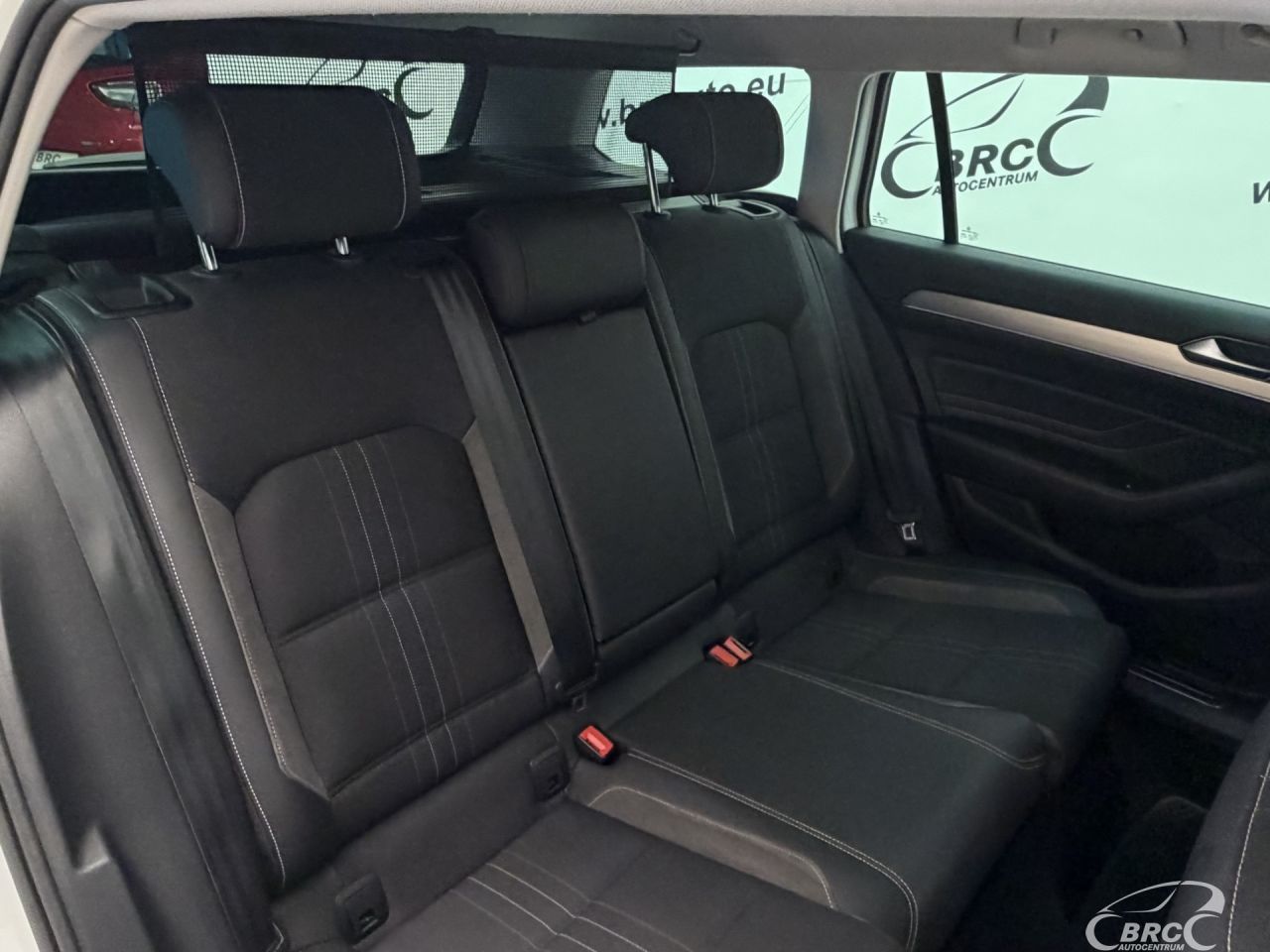 Volkswagen Passat | 11
