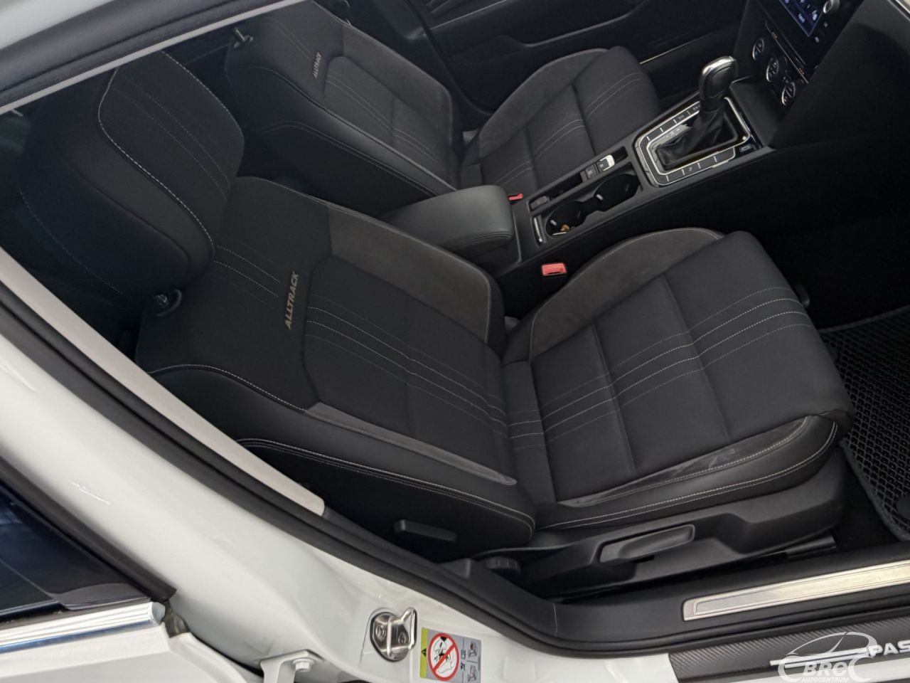 Volkswagen Passat | 4