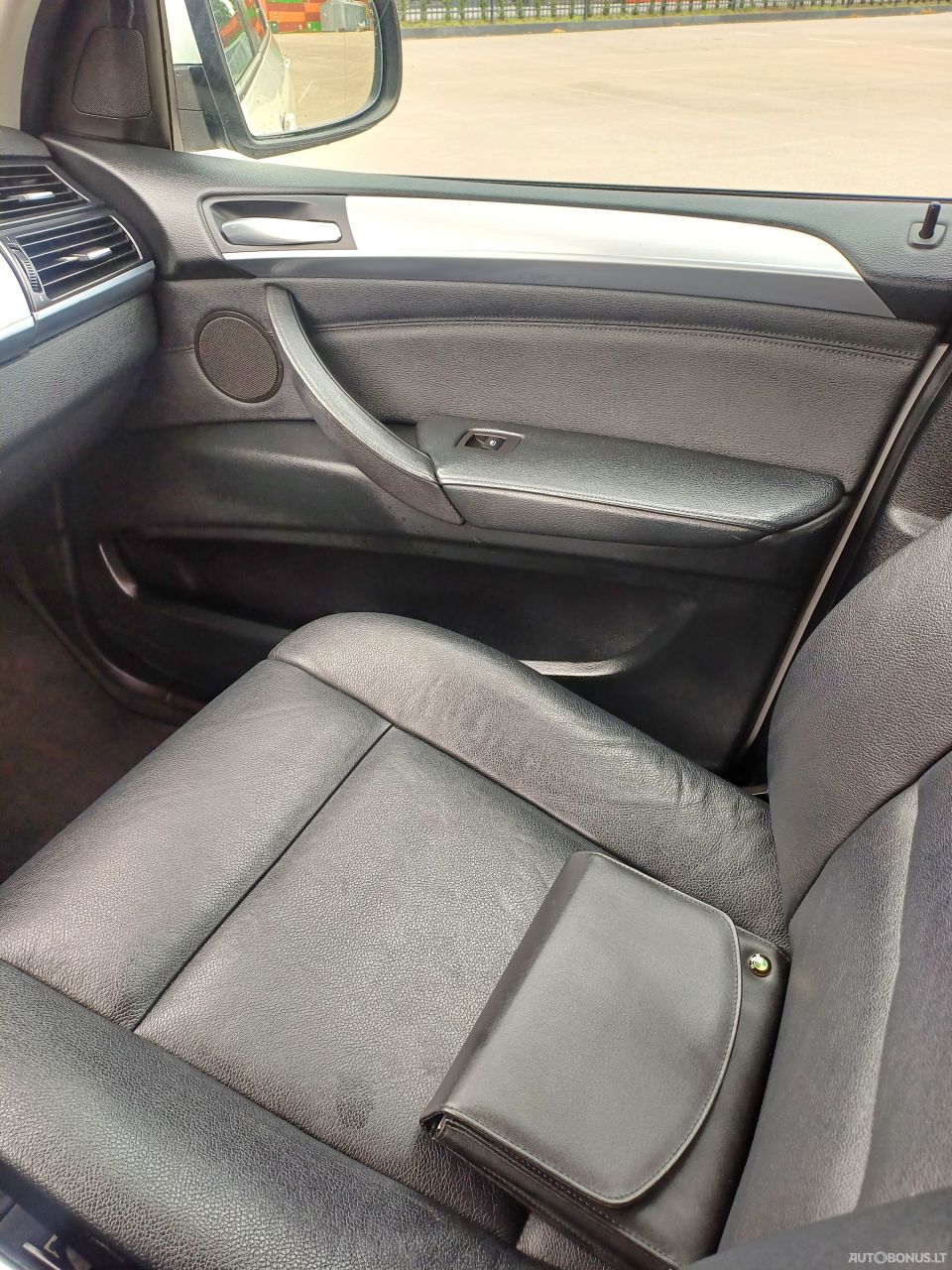 BMW X5 | 8