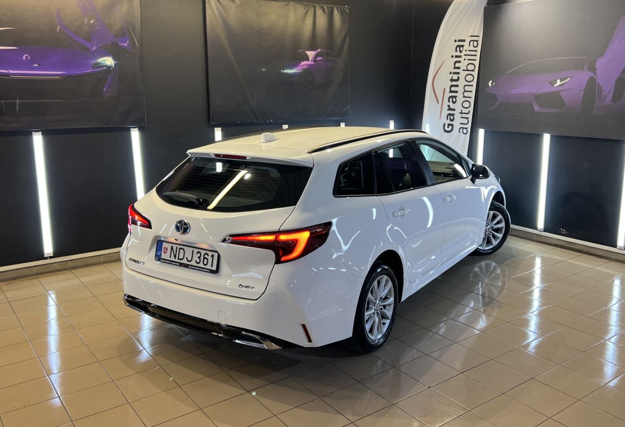 Toyota Corolla | 1