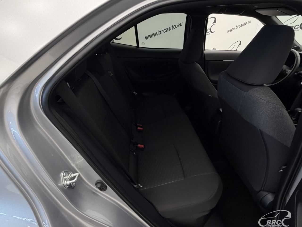 Toyota Yaris | 9