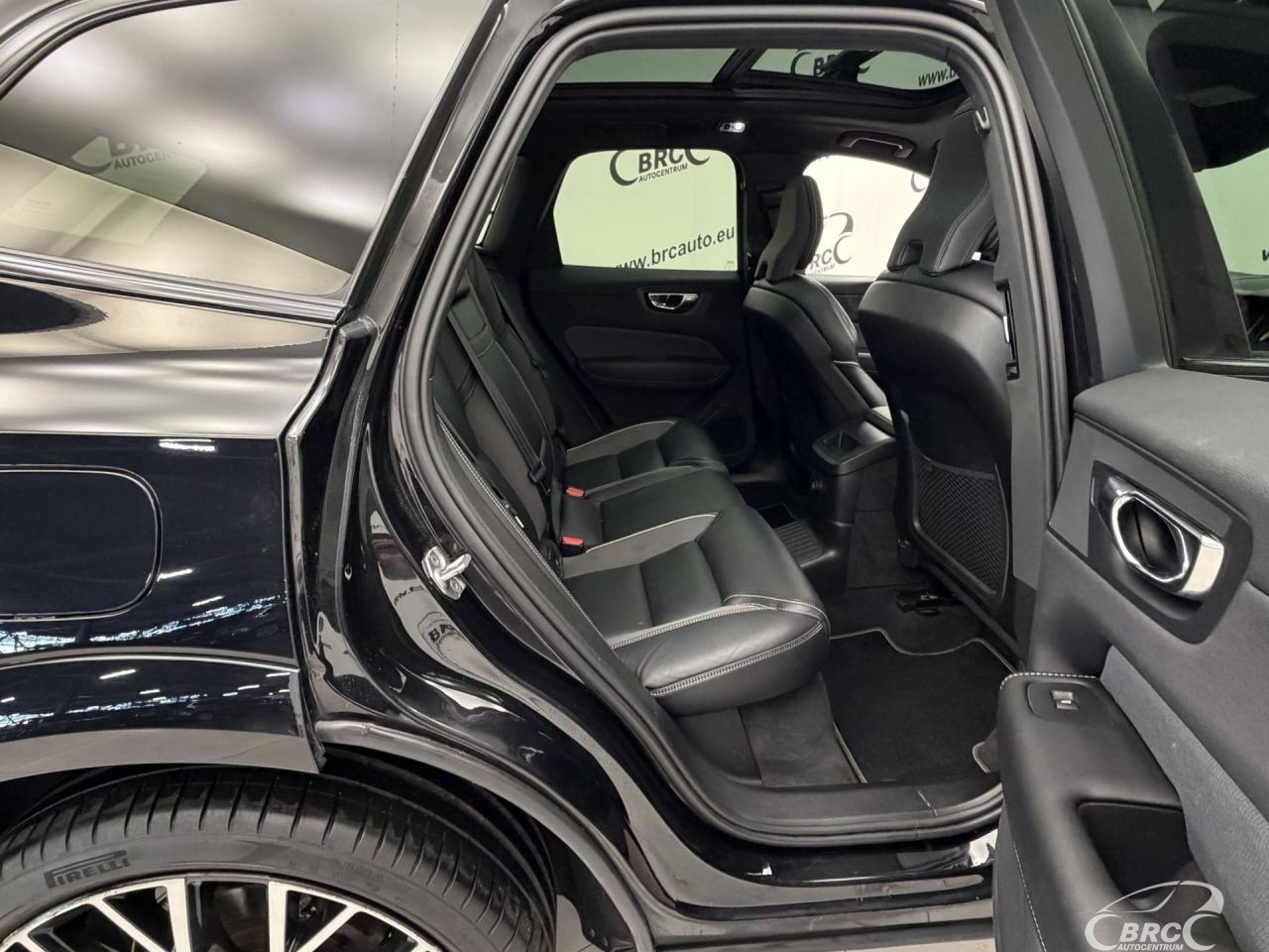 Volvo XC60 | 10