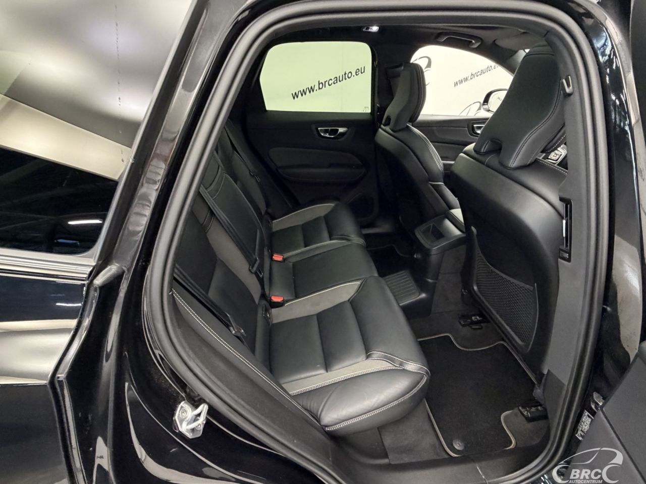 Volvo XC60 | 10