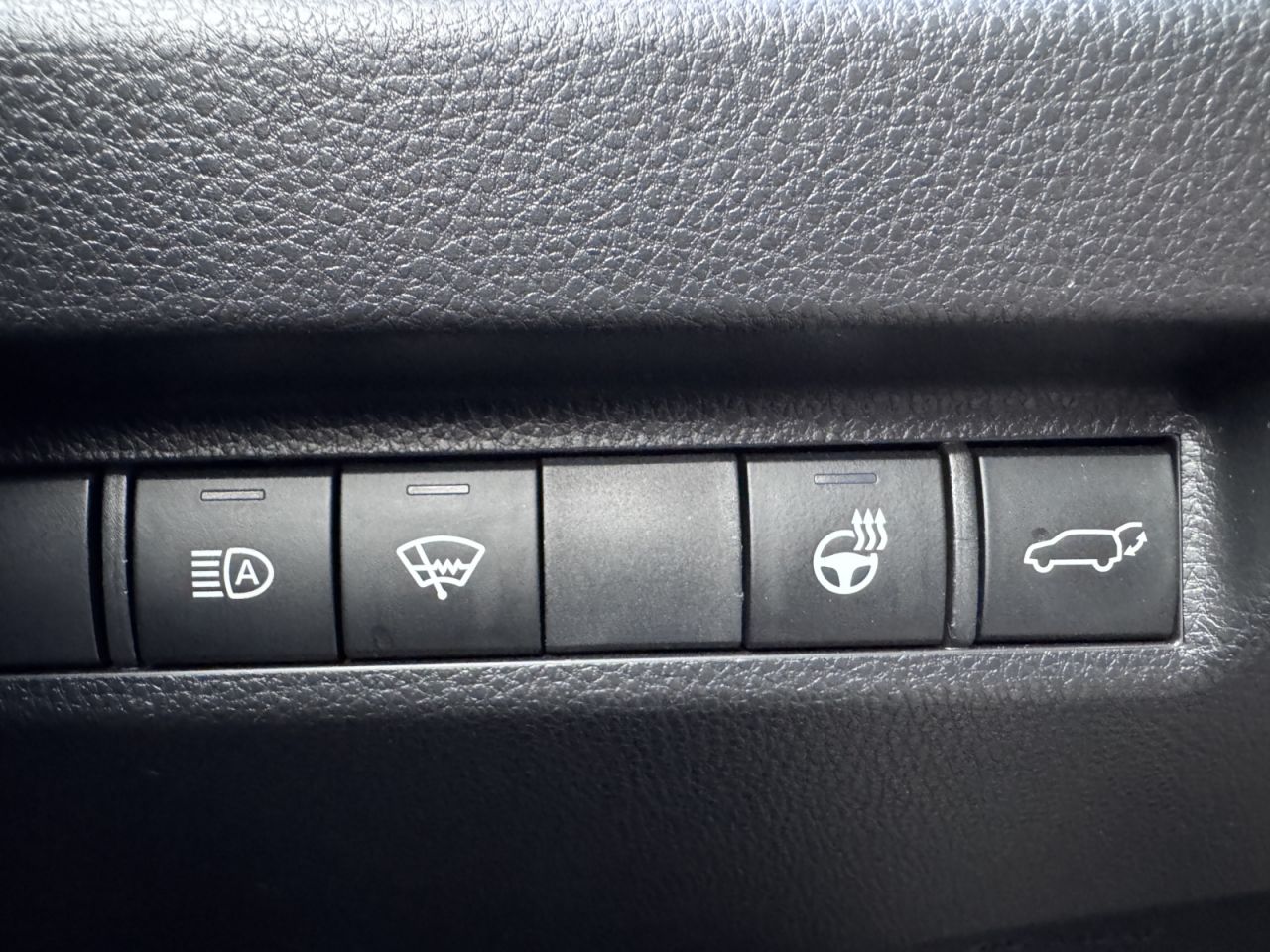 Toyota RAV4 | 25