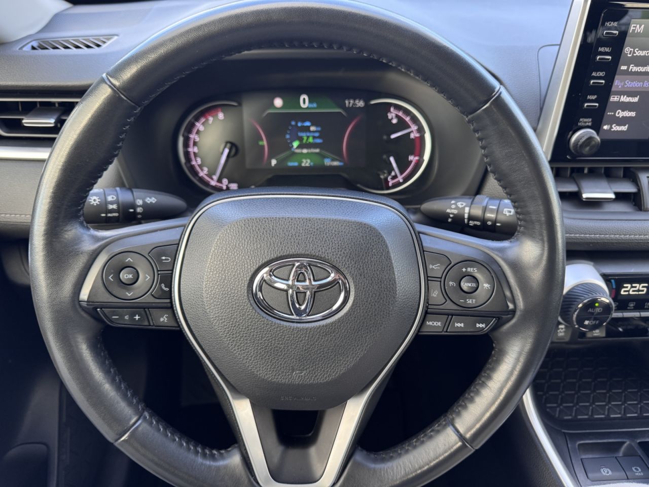 Toyota RAV4 | 9