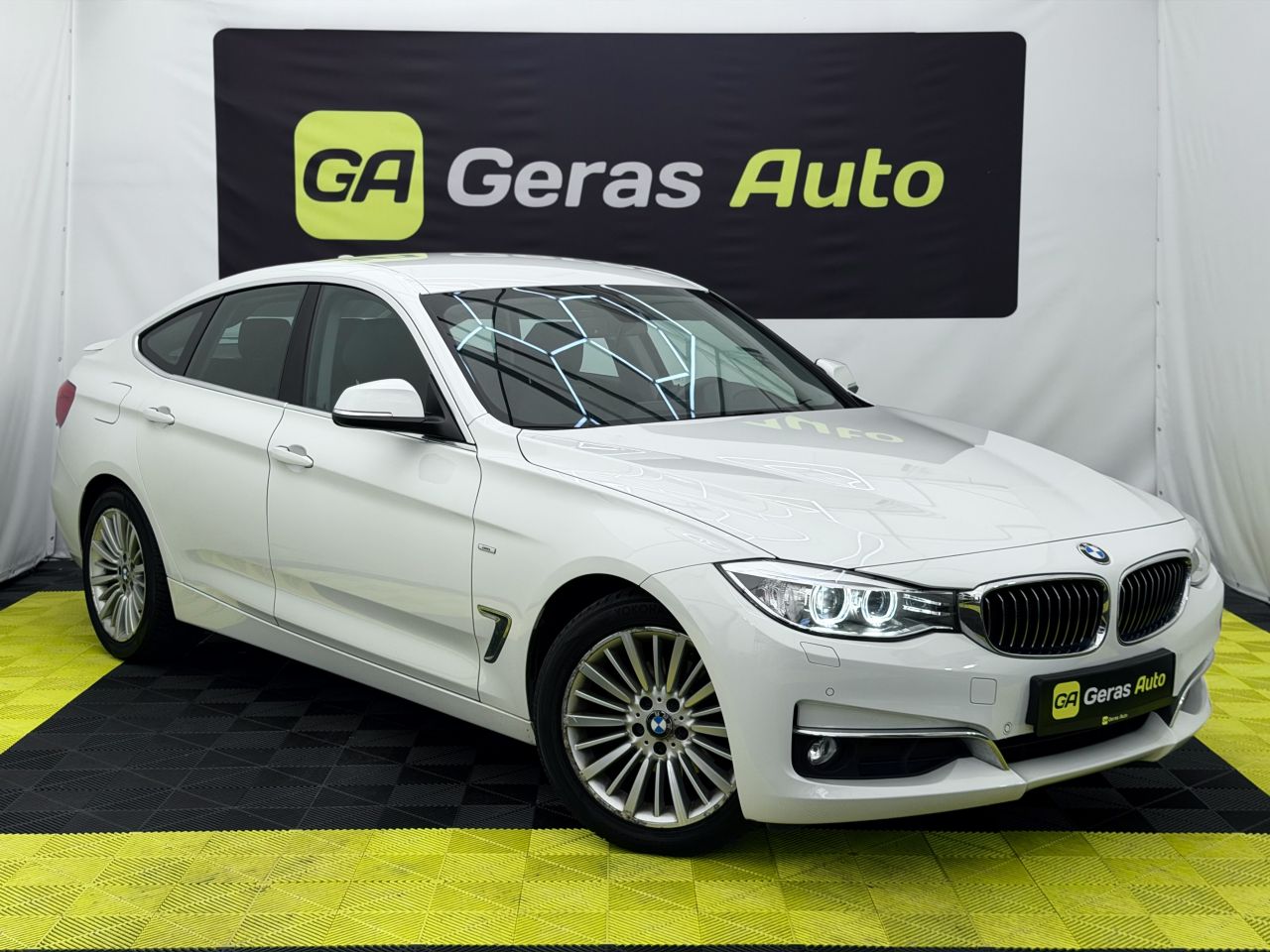 BMW 320 | 2
